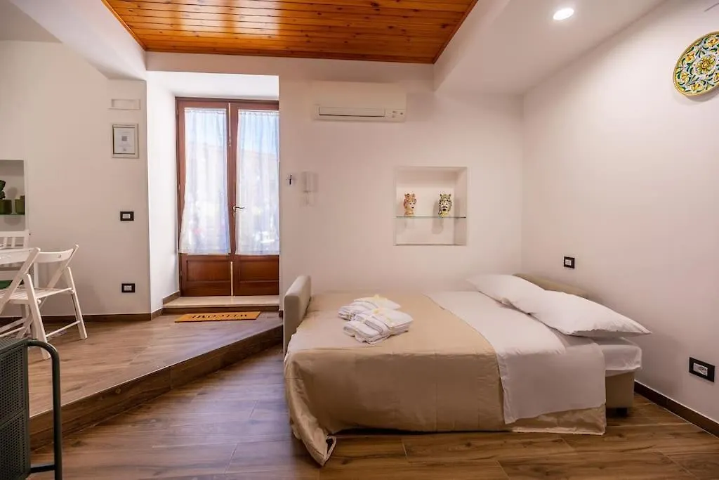 Centro Storico Sciacca - Casa Di Pisa Apartment