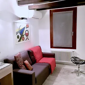 https://venice-mirrors.hotelslidodijesolo.com